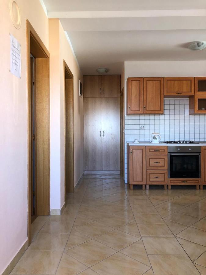 Apartment Milka Вир Екстериор снимка
